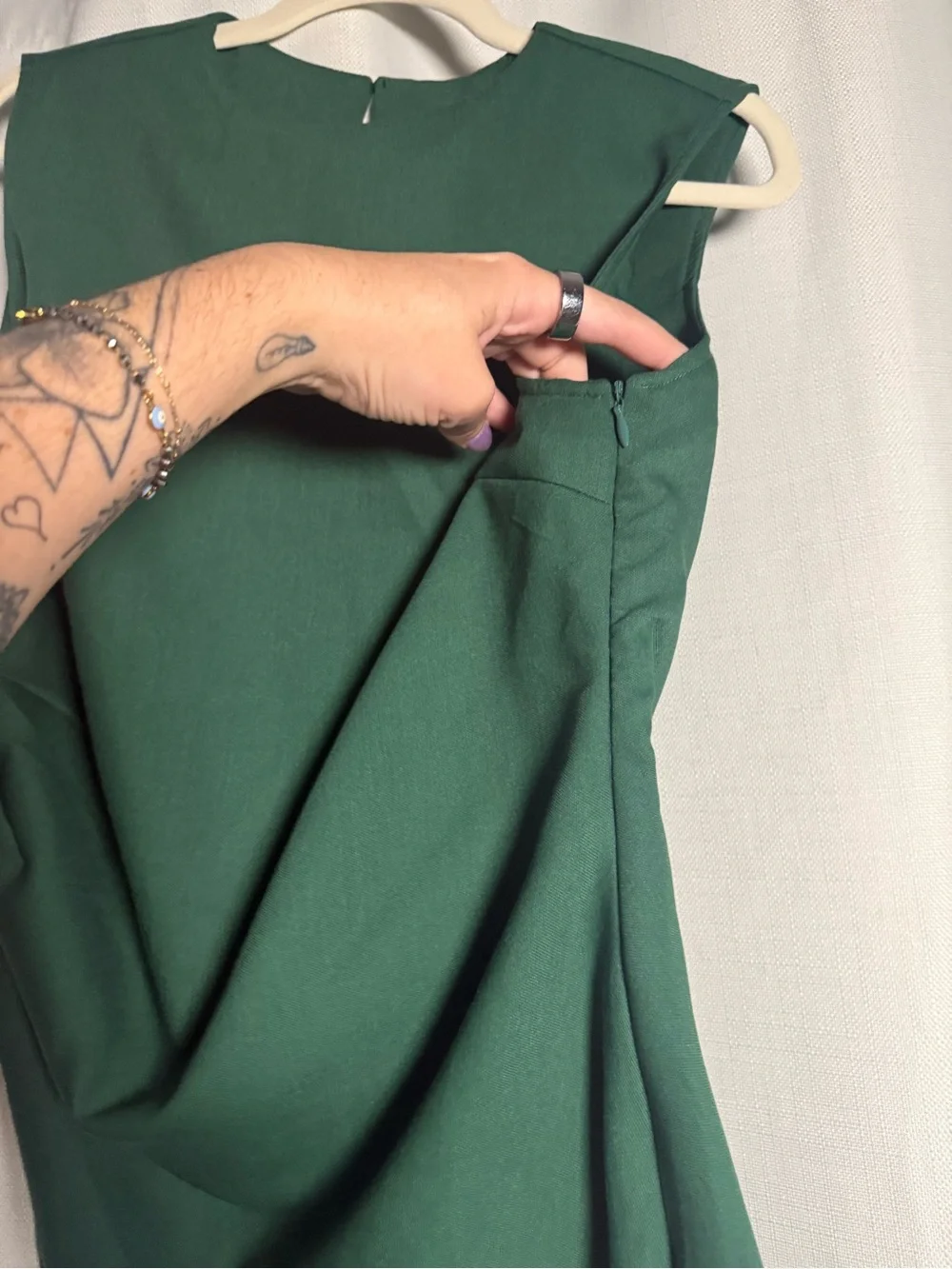 Commense Dark Green Asymmetrical Sleeveless Blouse Size Large